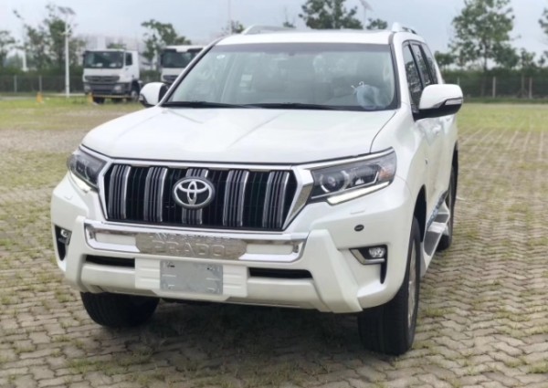 沙漠小王子丰田霸道4000展位现车超低报价