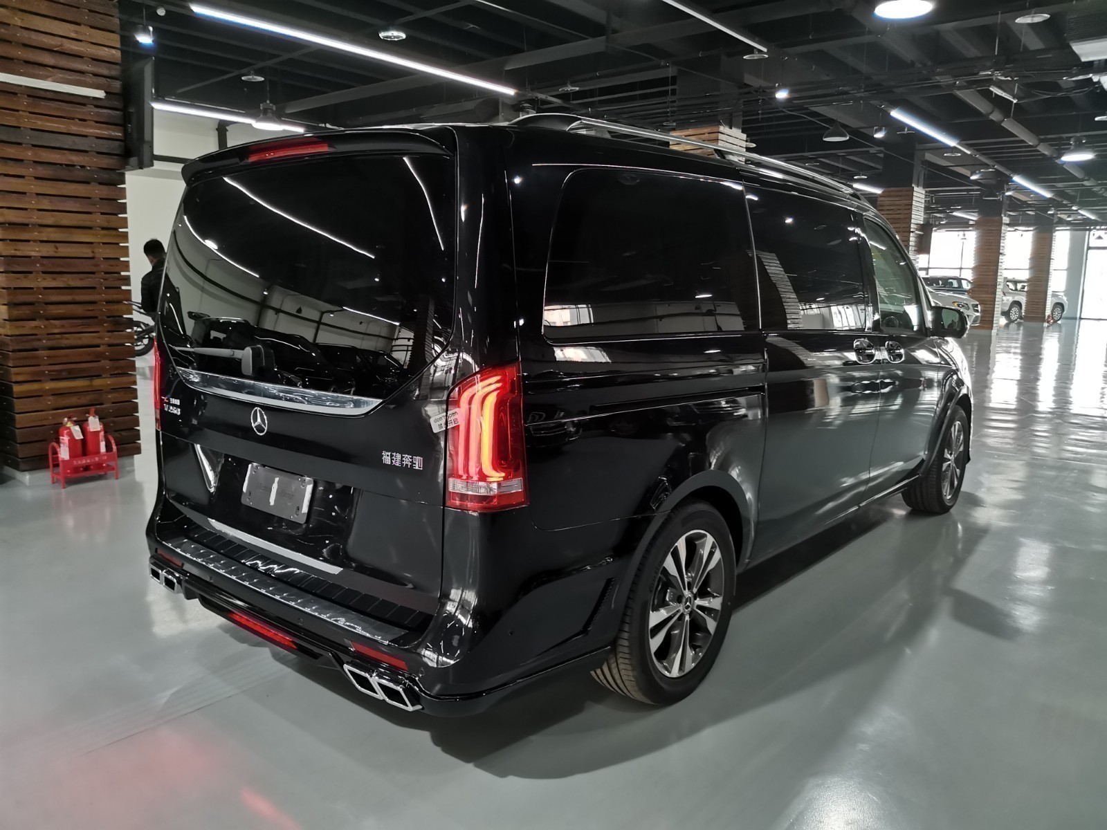 奔驰v260改装潜力特别强的商务车改装价格