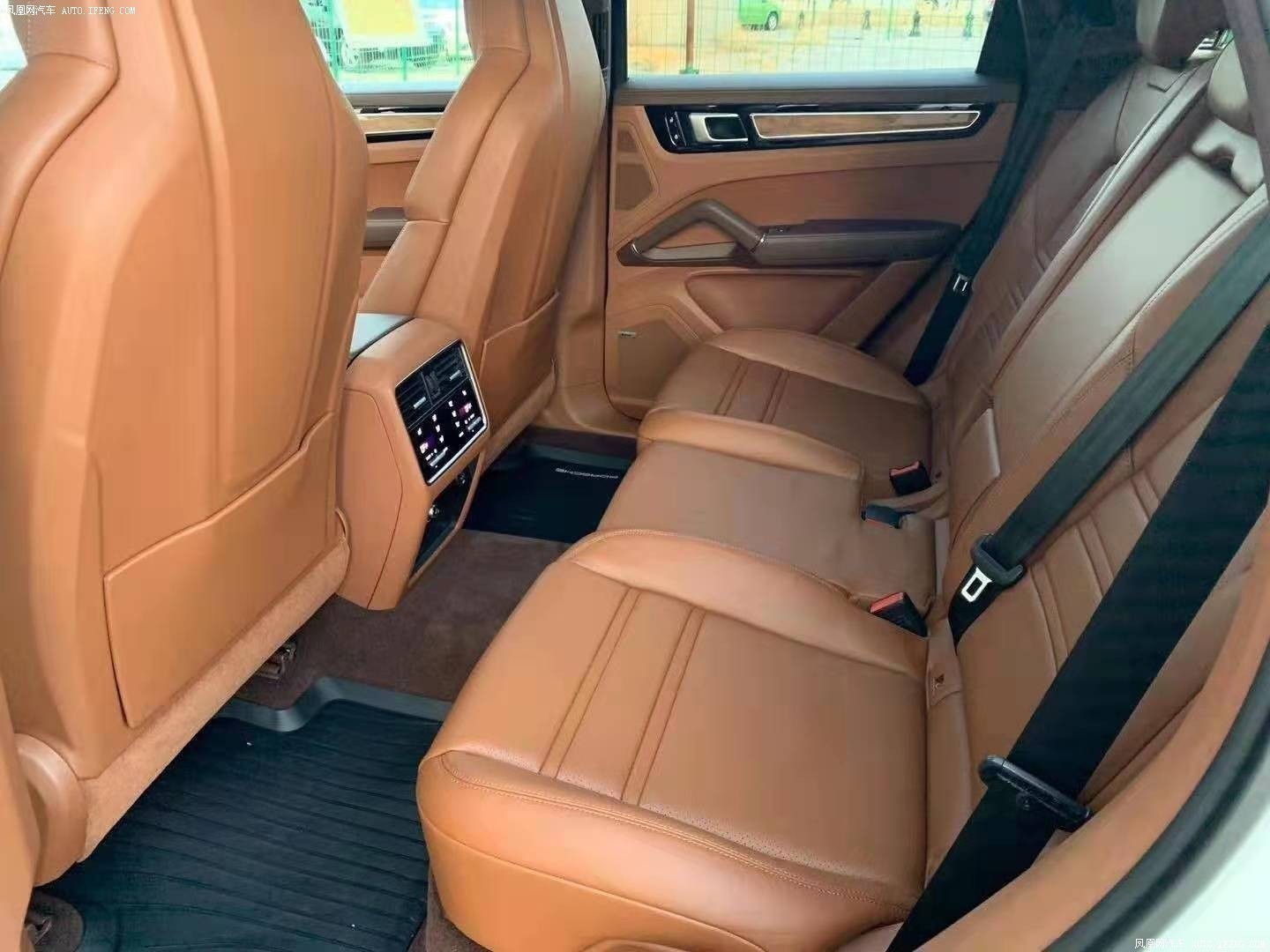 19款卡宴29t保时捷s版