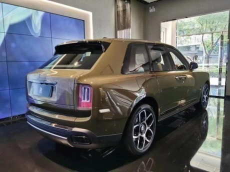 劳斯莱斯库里南现车 特殊设计鸟巢限量版 售全国