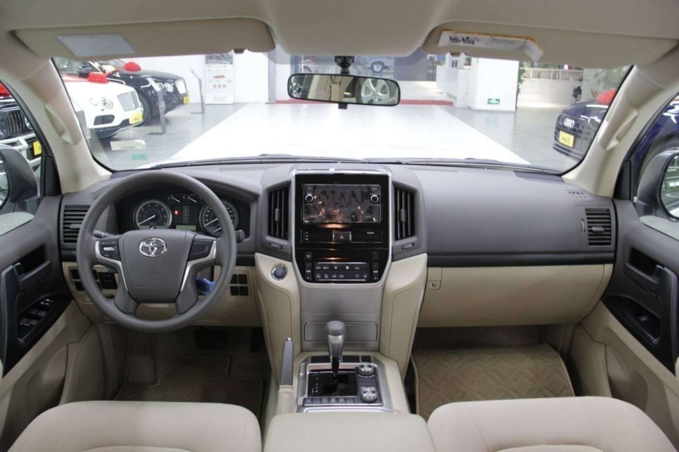 越野还看陆巡 2020款中东版丰田酷路泽4000 中东版最新报价71万起