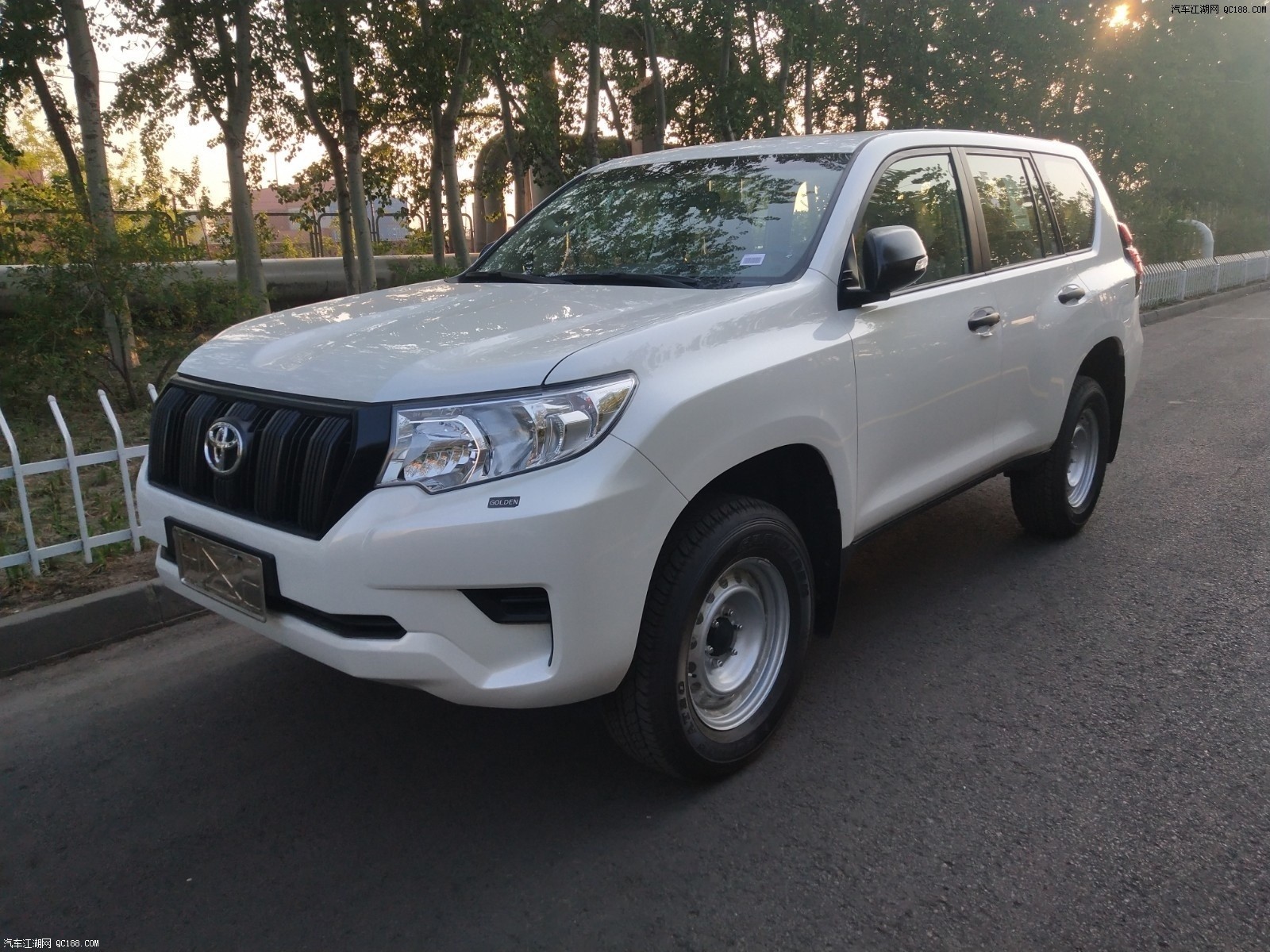 20款平行进口霸道2700天津港口实际售价