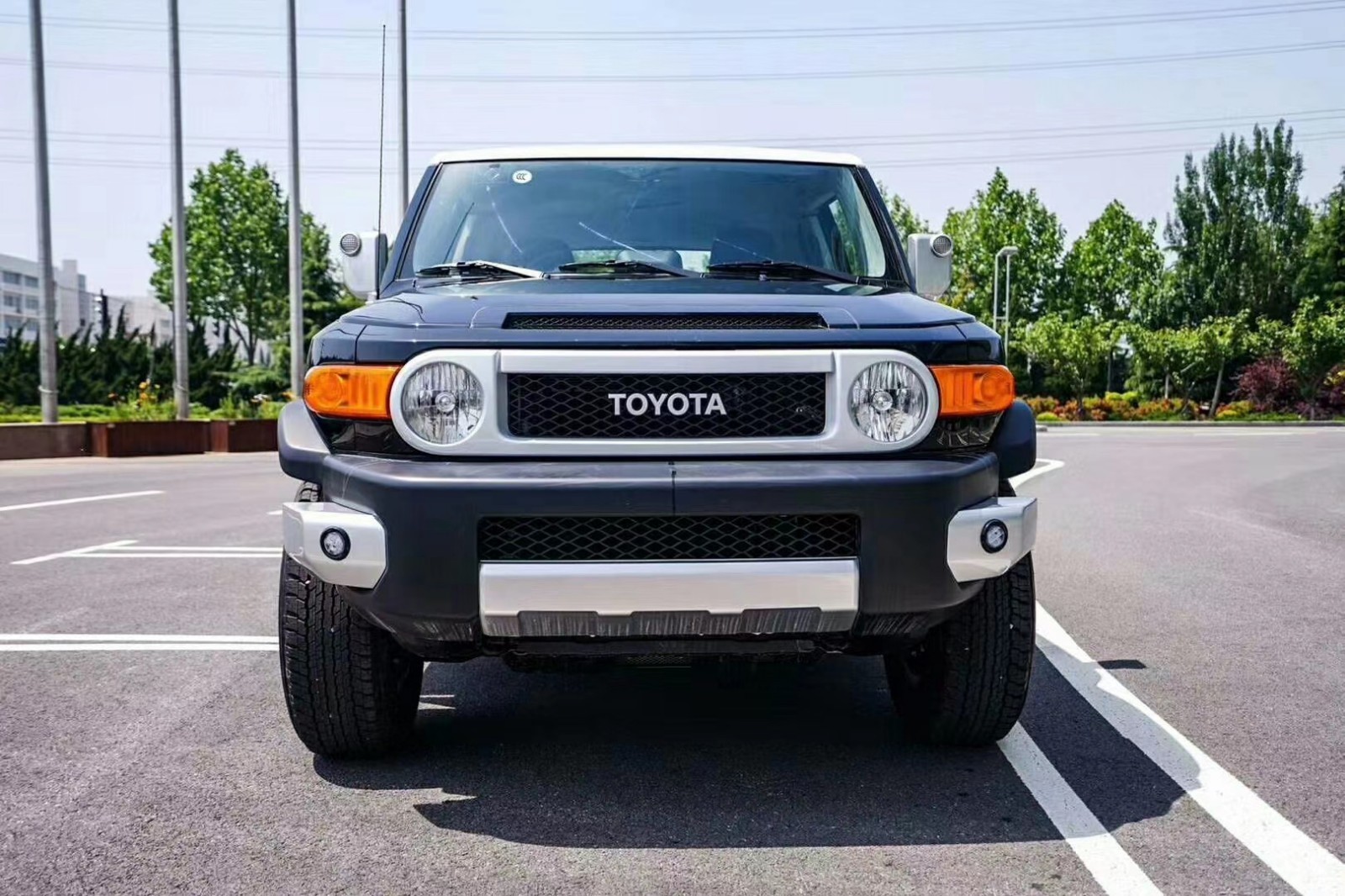 2020款丰田酷路泽fj中东经典复古沙漠越野报价 售全国