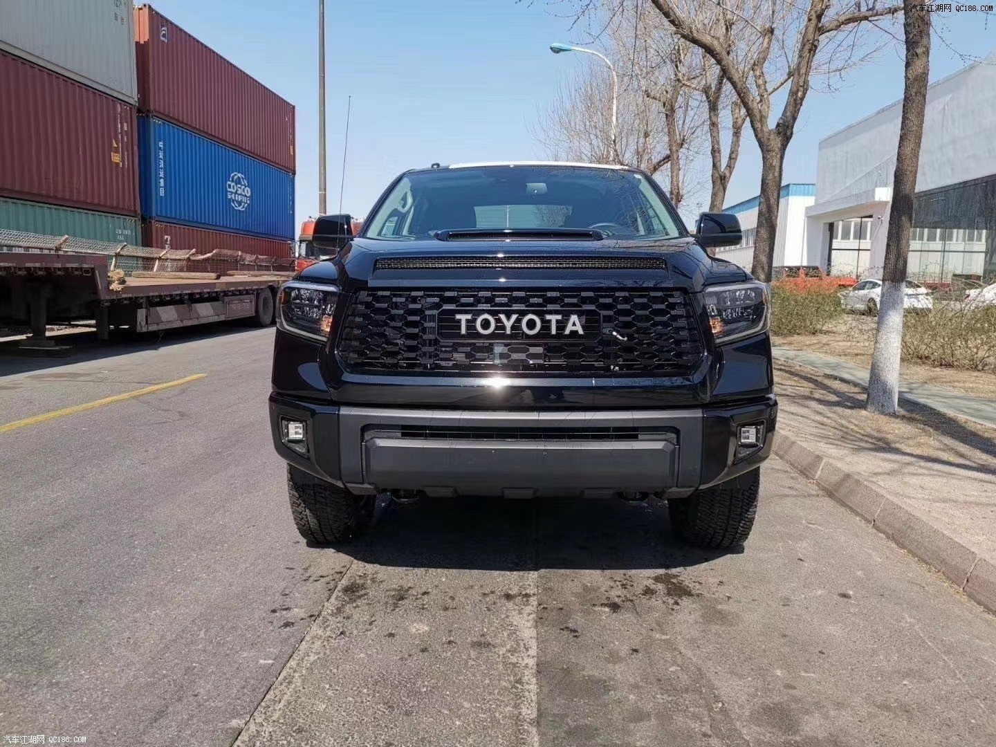 2020款丰田皮卡坦途加版配置性能解析