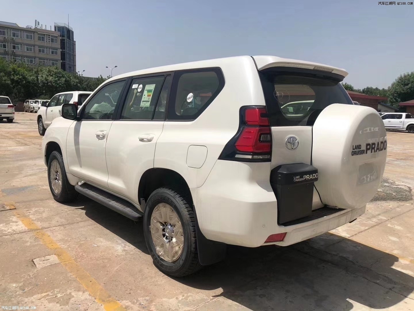 平行进口20款霸道2700天津港口配置解析实拍