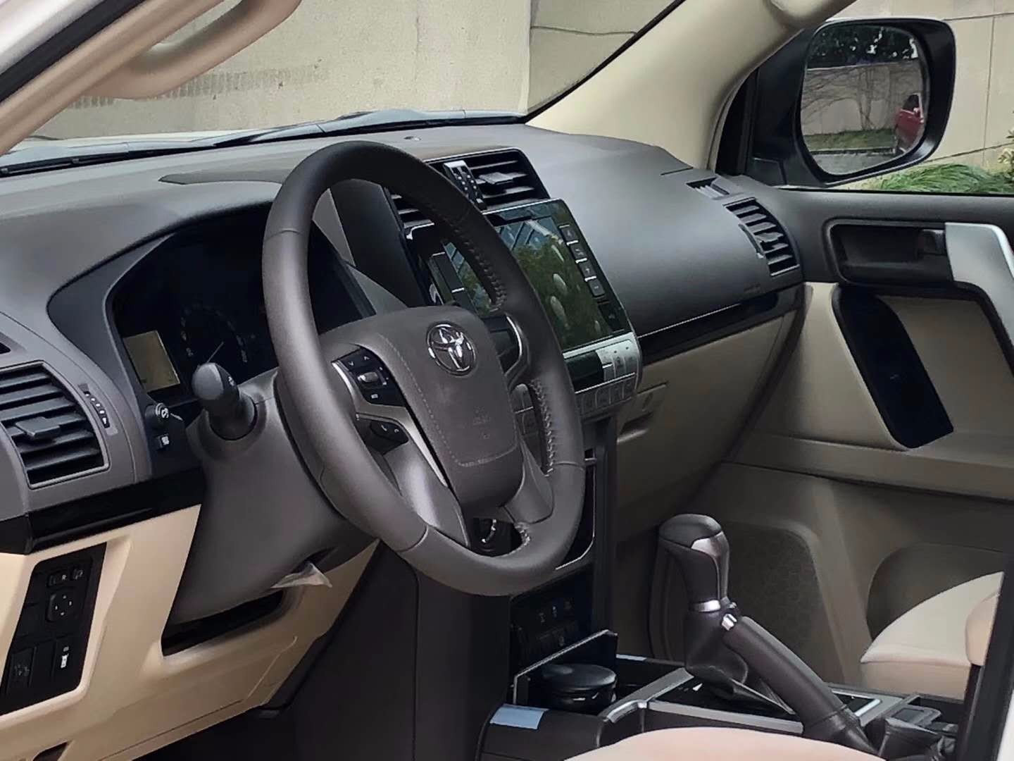 普拉多最新报价2020款丰田霸道400040l中东版现车充足