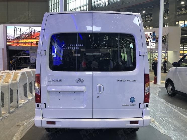 上汽大通柴油车载客拉货两用北京随便跑