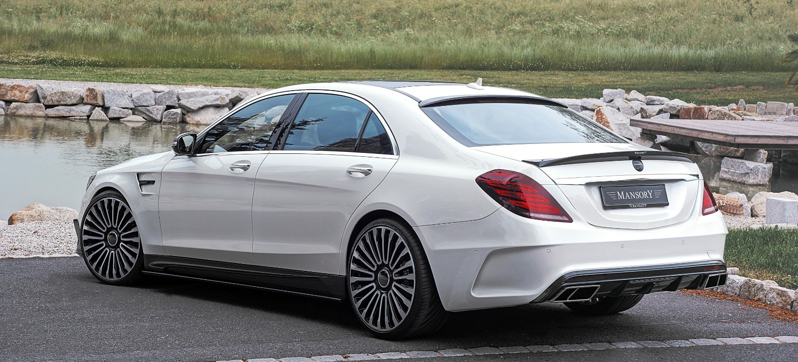 奔驰s级amg s63 的mansory迈莎锐定制计划 运动型设计和创新技术