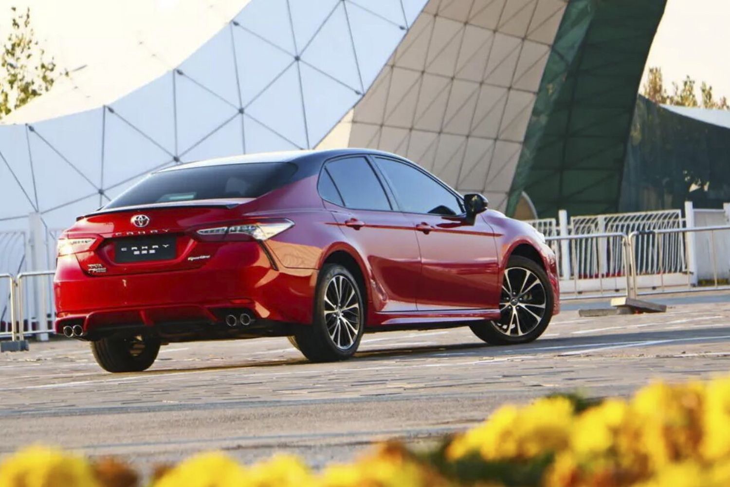 全新丰田凯美瑞价格激情上市冰爽报价回馈