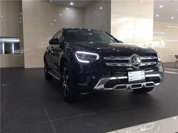 2020款奔驰glc300墨版金九月国六现车促销