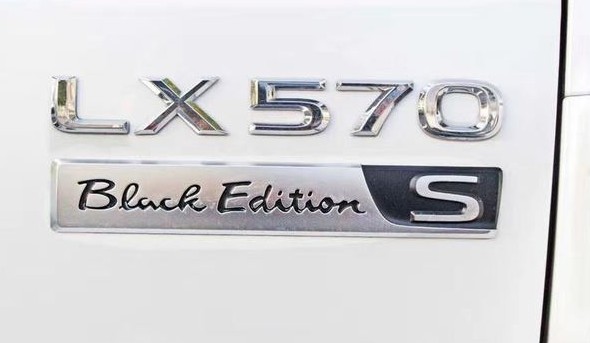 2019款雷克萨斯LX570限量版 S巅峰黑武士
