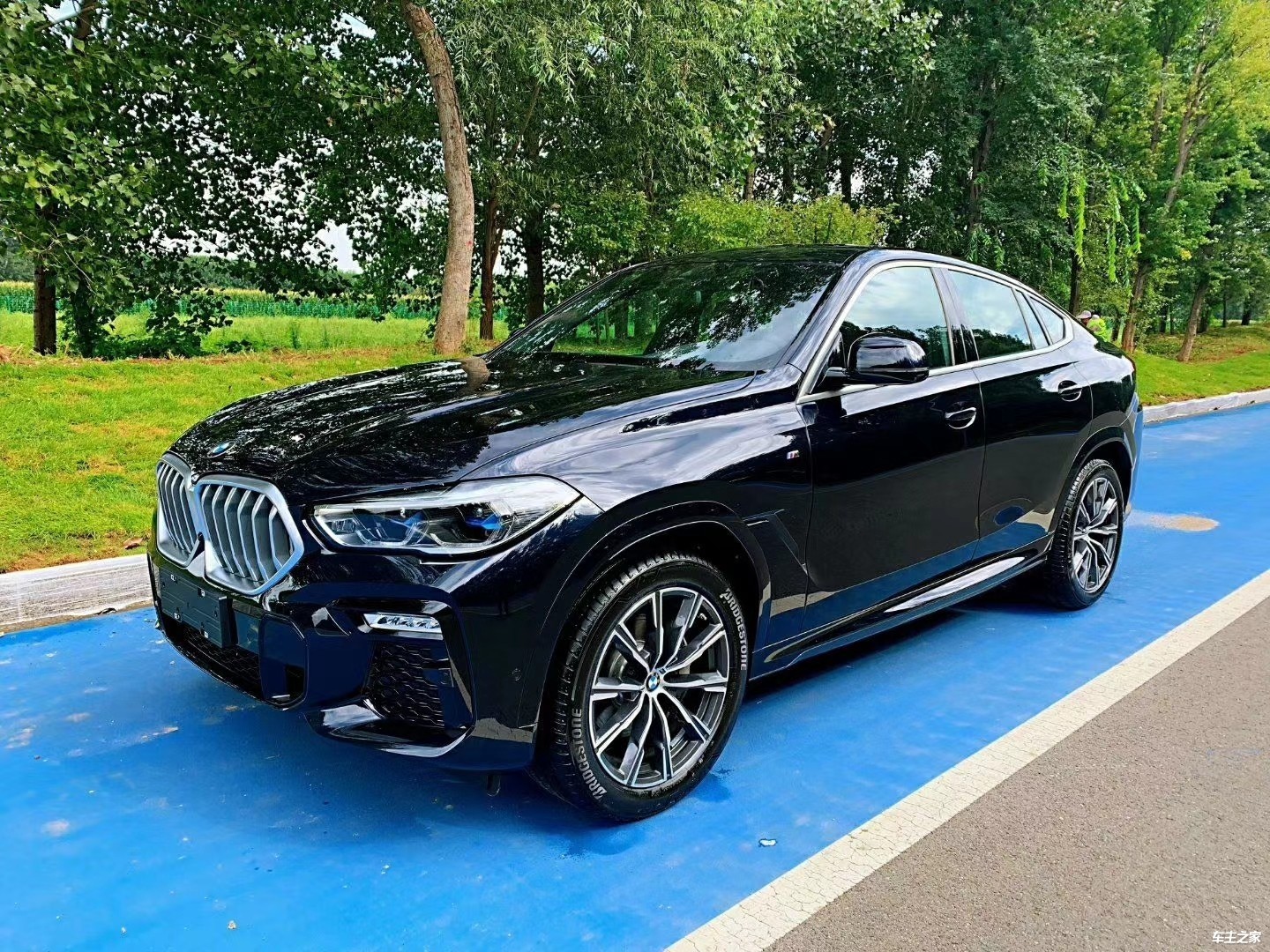 平行进口2020款宝马x6国六现车运动版双肾suv云南昆明提车