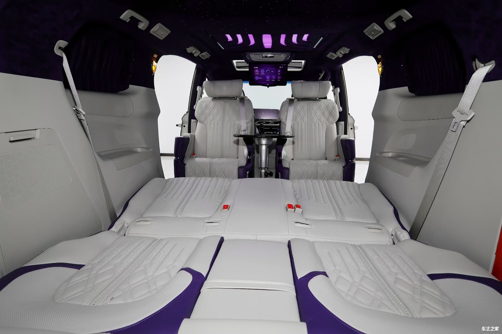 别克gl8改装你的第一印象是什么很多都是她雅典娜