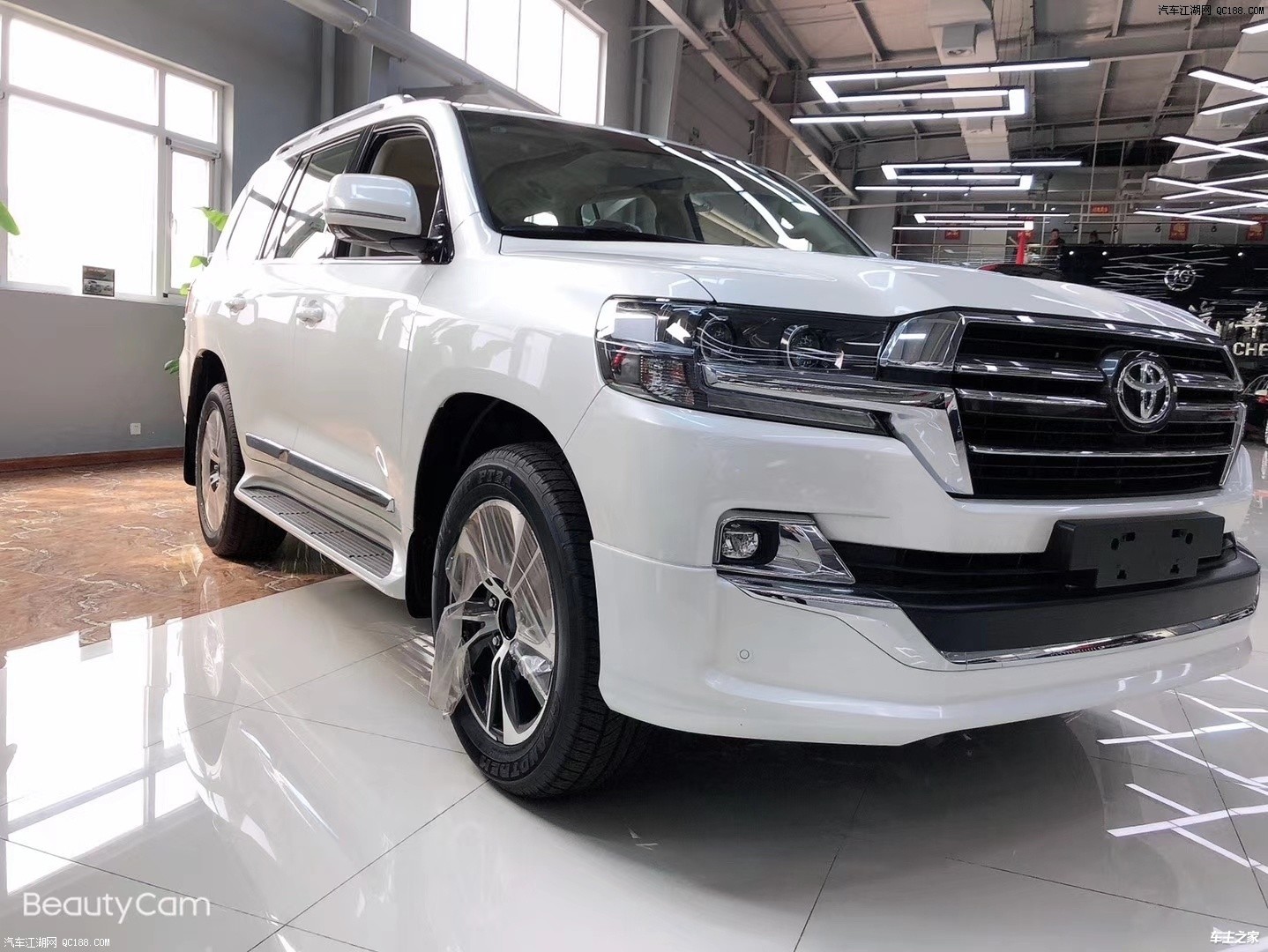 中东版2020款丰田兰德酷路泽4600v86速云南普洱现车可分期