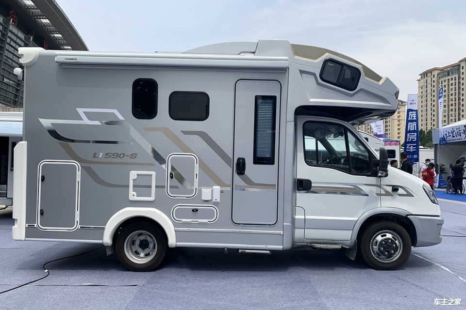 江苏区域在售-隆翠2020款lc-01s房车