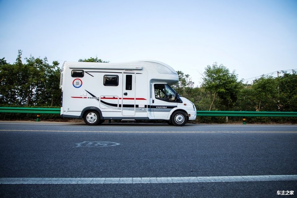 大连宽大k7房车蓝牌c照便可驾驶