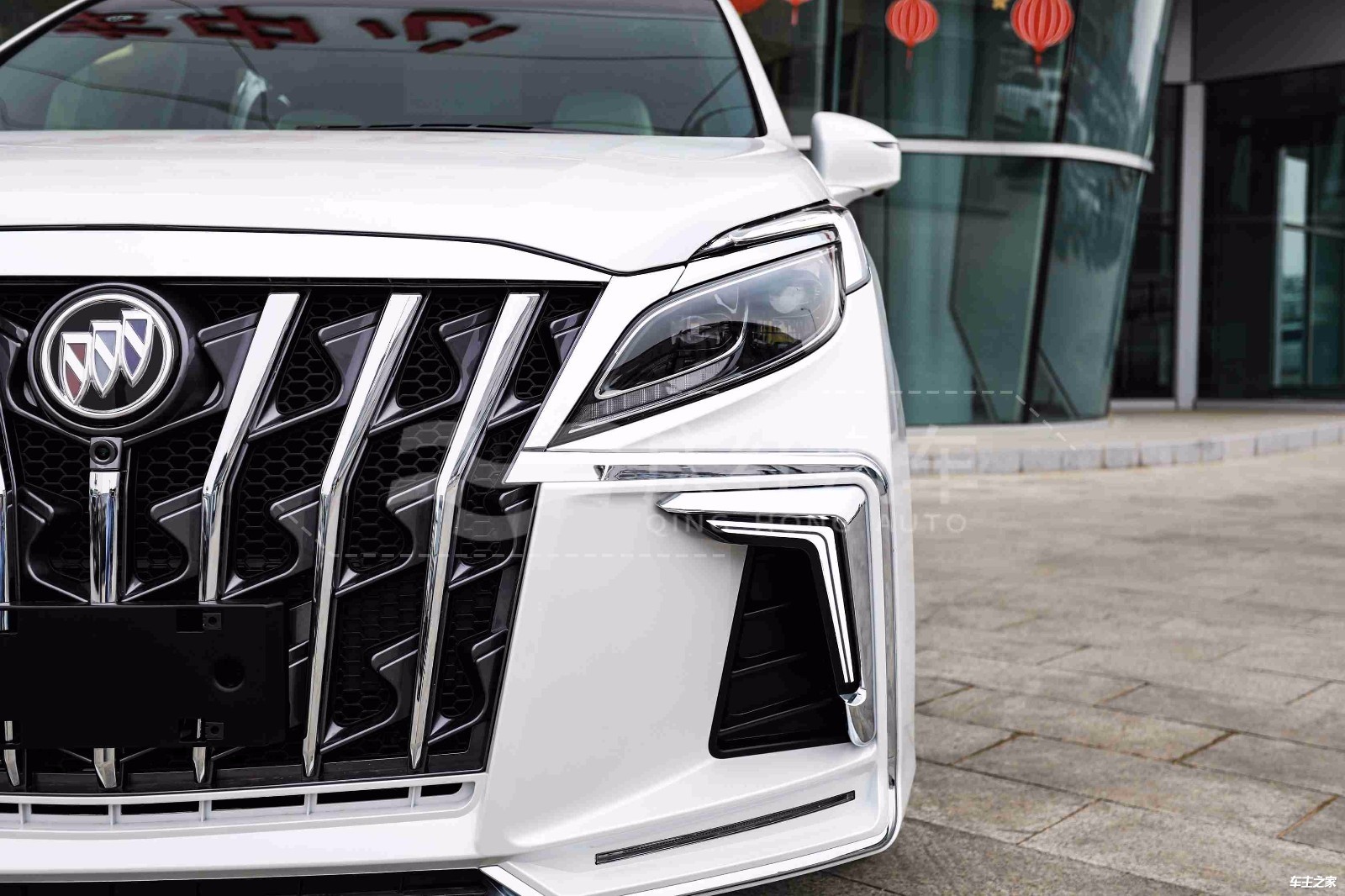 别克gl8改装版车辆主打简约风主要价格真香