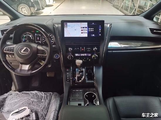 21款雷克萨斯lx300豪华商务现车最低报价配置分解