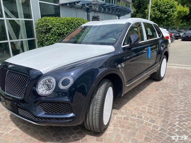 2020款宾利添越v8性能实拍感受