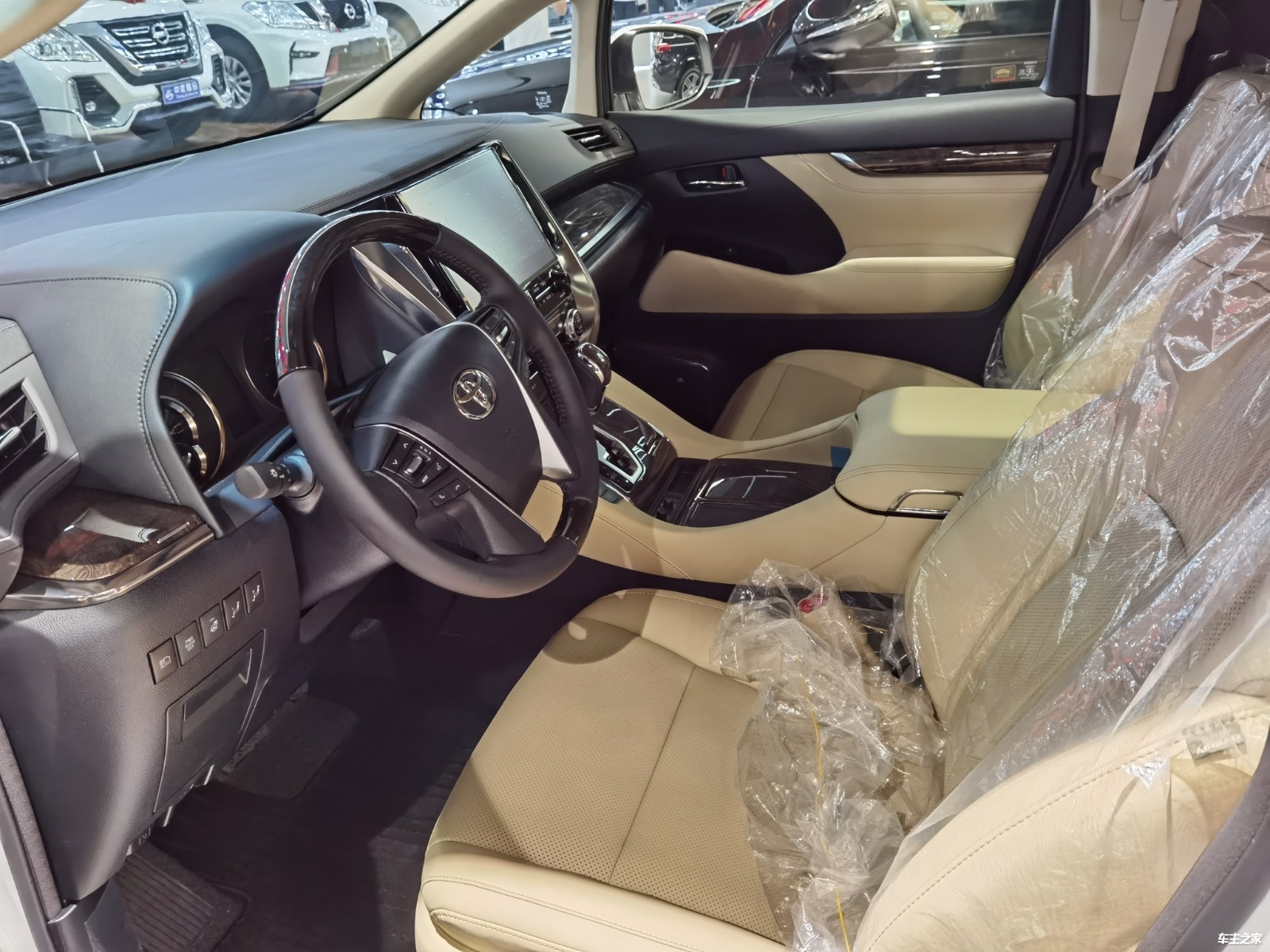 2021款丰田埃尔法裸利舒适提升手续齐热销
