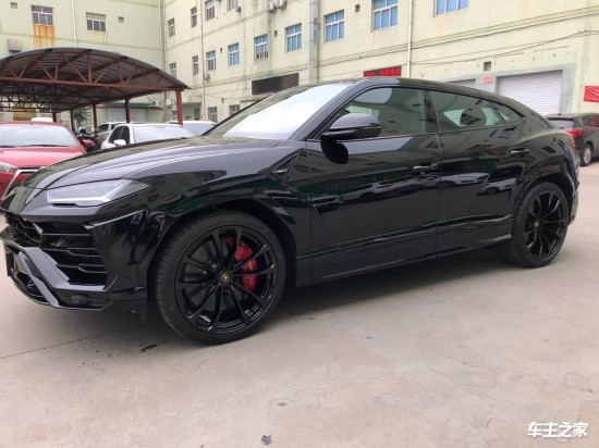 天津兰博基尼urus现车限时促销经典黑红黑