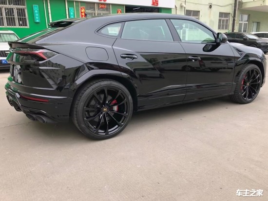 天津兰博基尼urus现车限时促销经典黑红黑