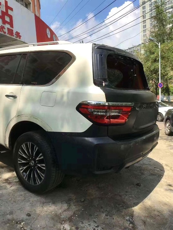 新款2020款尼桑途乐nismo前后包围改装效果天津途乐内饰翻新改色