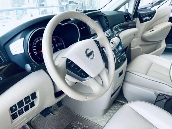 日产尼桑贵士内饰改装升级 内饰翻新改色 二排改装航空座椅 地板|新车