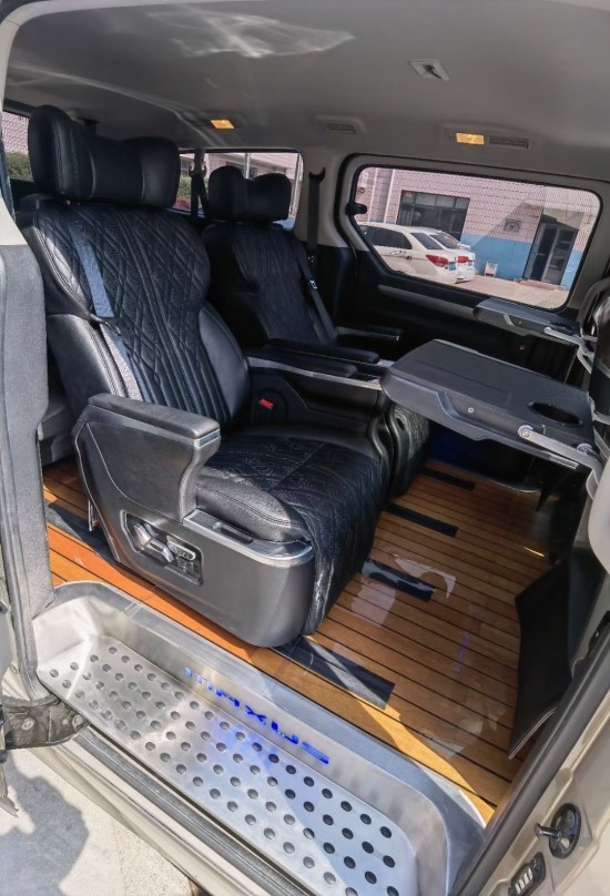 上汽大通g10 g20 g50 v80 天津港房车 商务车内饰定制改装升级