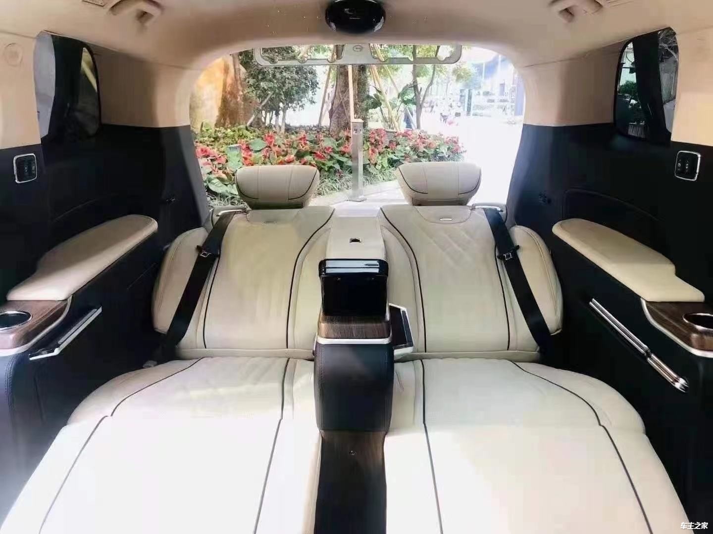 传祺gm8内饰改装航空座椅改装隔断案例图片02