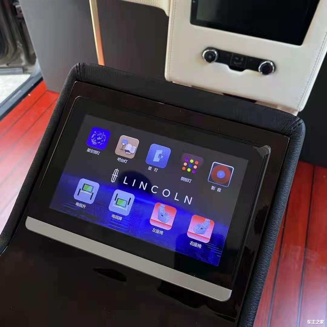 新林肯领航员改航空座椅 领航员座椅7改4升级内饰