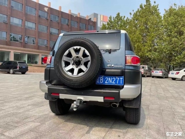 丰田fj,天津港现车,新车,二手车全都有,想不想了解一下!