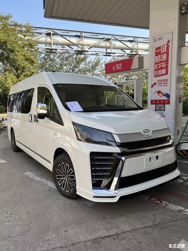 21款丰田海狮35港口现车手续齐全私人订制