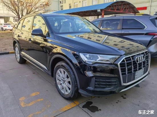 21款奥迪q7现车配置齐全最低价格57万起售
