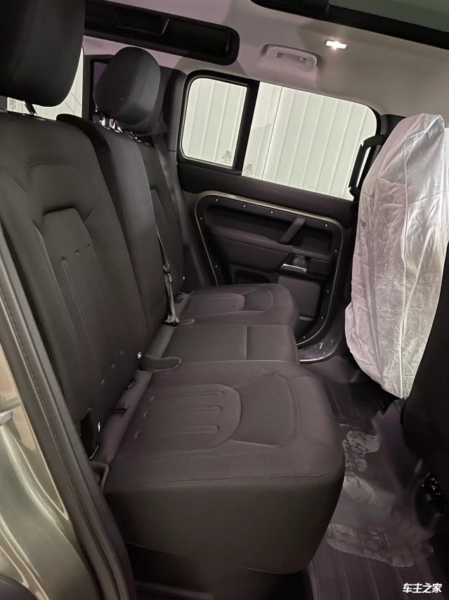 21款路虎卫士港口现车原装进口全国分期