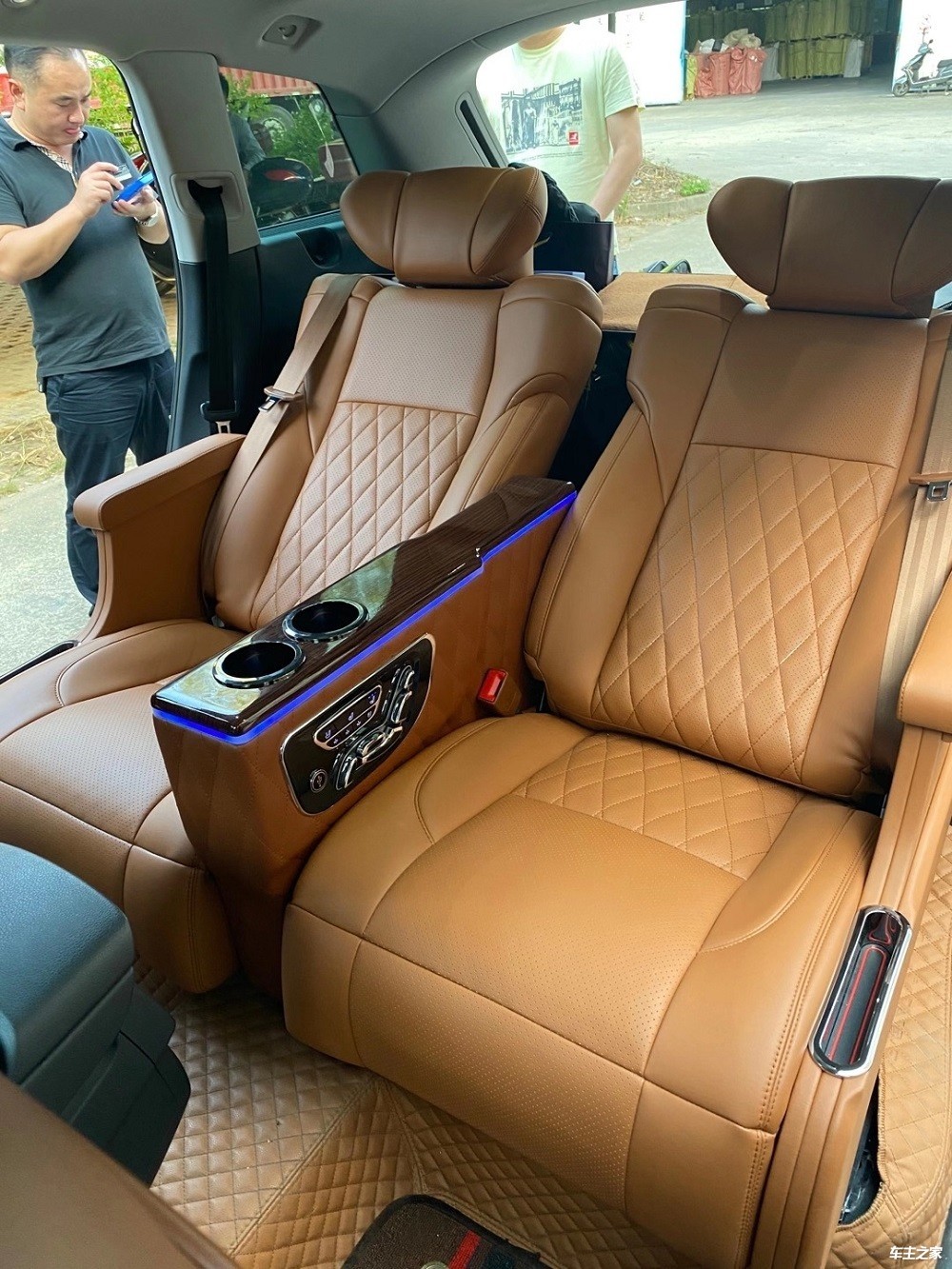 奥迪q7改装航空座椅最新实拍案例