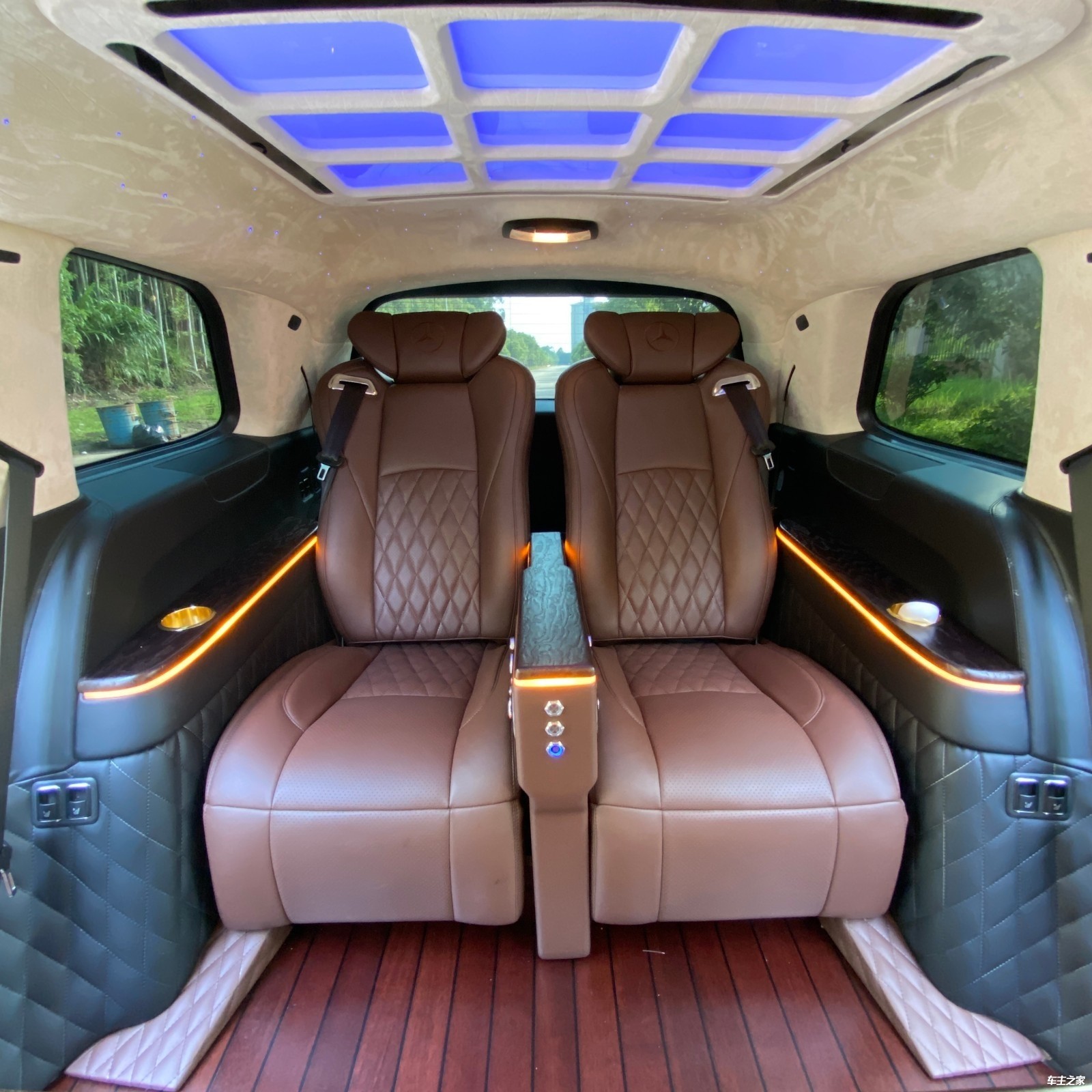 奔驰ml改装航空座椅内饰0