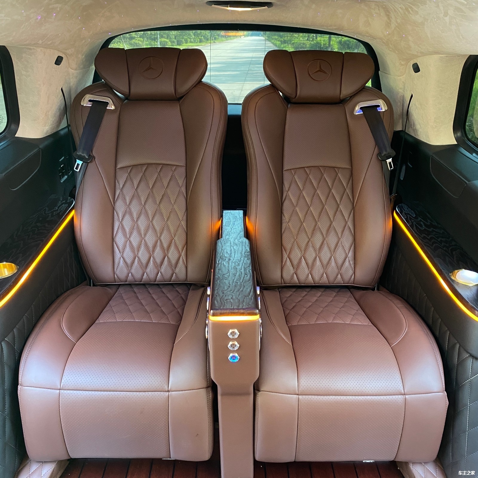 奔驰ml改装航空座椅内饰0
