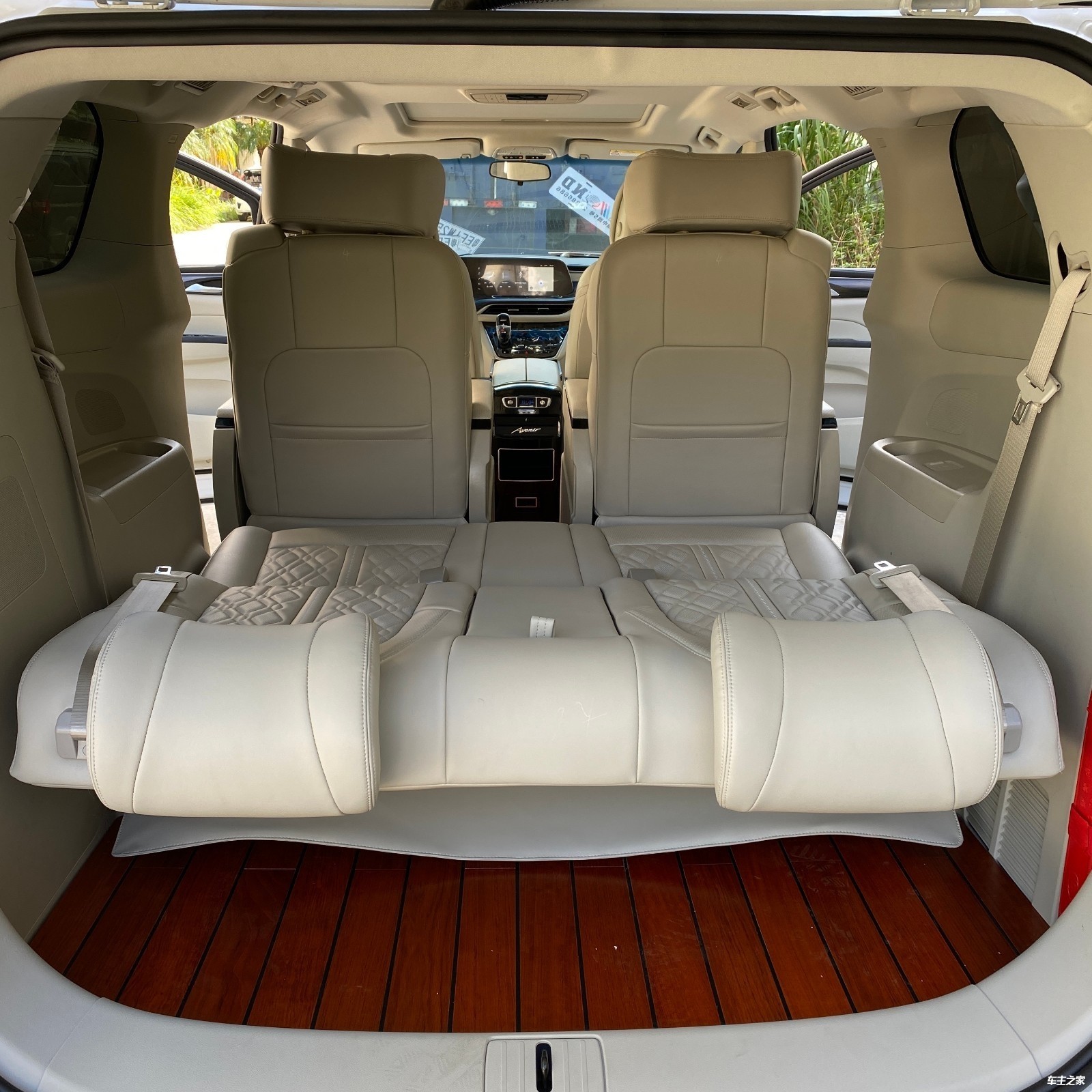 别克gl8内饰改装航空座 柚木地板 内饰改装.|优惠促销 - 广州中创汽车