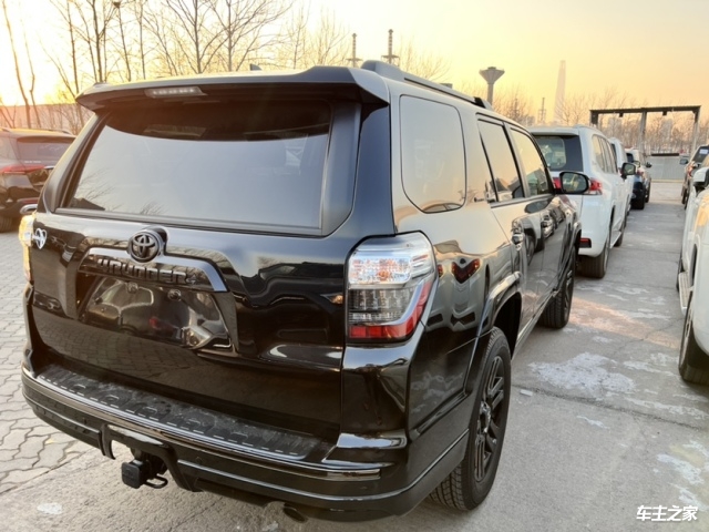 2021款丰田超霸ltd夜影版国六现车优惠60多万售全国