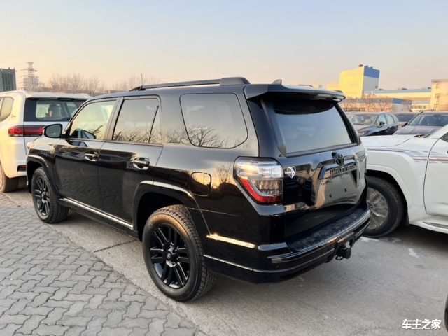 2021款丰田超霸ltd夜影版国六现车优惠60多万售全国