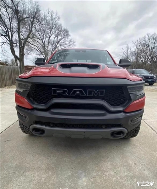 22款道奇公羊霸王龙rtx62l全球顶尖级越野车
