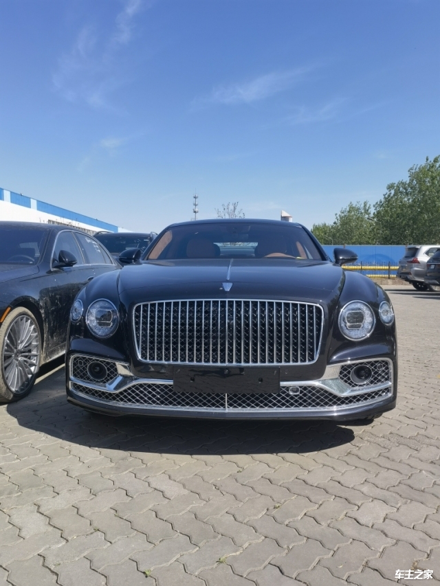 【图】22款宾利飞驰现车最新售价 预定优惠10w_天津优惠促销 - 车主之