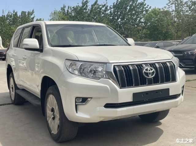 22款霸道400天窗高配现车到港国六可分期