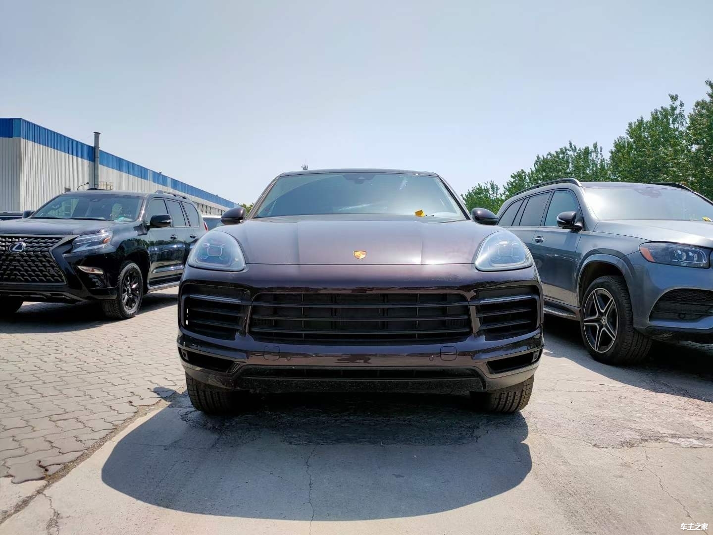 >优惠促销>22款保时捷卡宴港口国六现车全国可分期购车22款美版卡宴