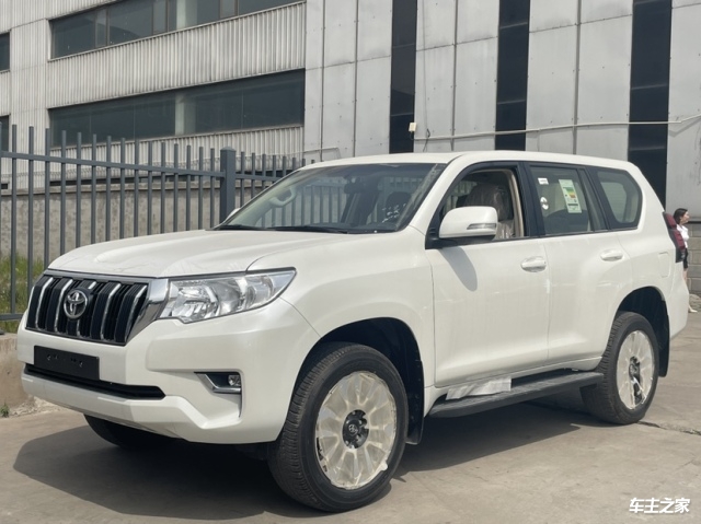 22款霸道400天窗高配现车到港国六可分期