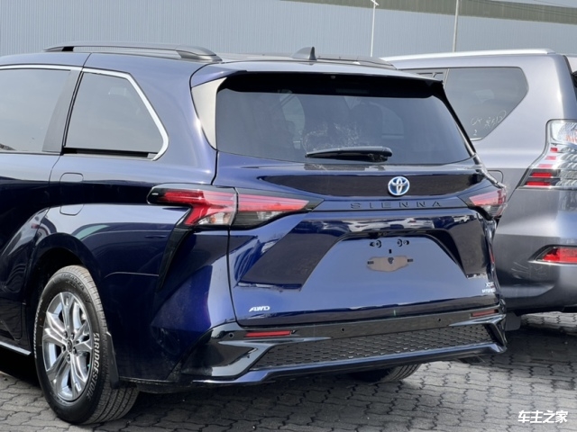 2022款丰田塞纳四驱xse带科技包最低裸车售价