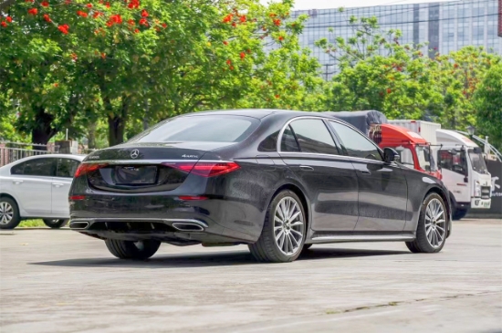 新款奔驰s400s450s500外观改装迈巴赫包围二排五座改装四座