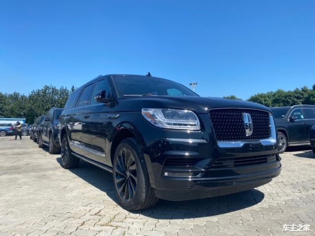 20款林肯领航员港口现车直降30w配置齐全天津港最新报价