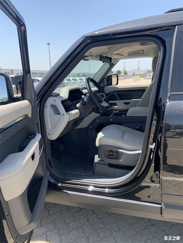 西安进口路虎卫士30t欧规版展厅现车降价优惠促销